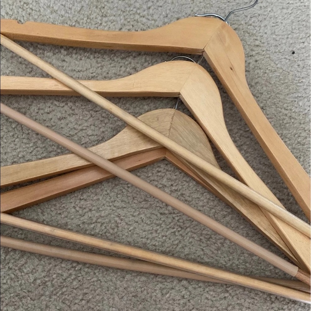 30 wood hangers